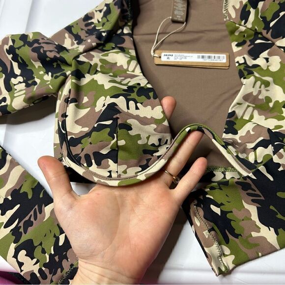 NWT SKIMS long sleeve Swim top XXS - Picture 5 of 8